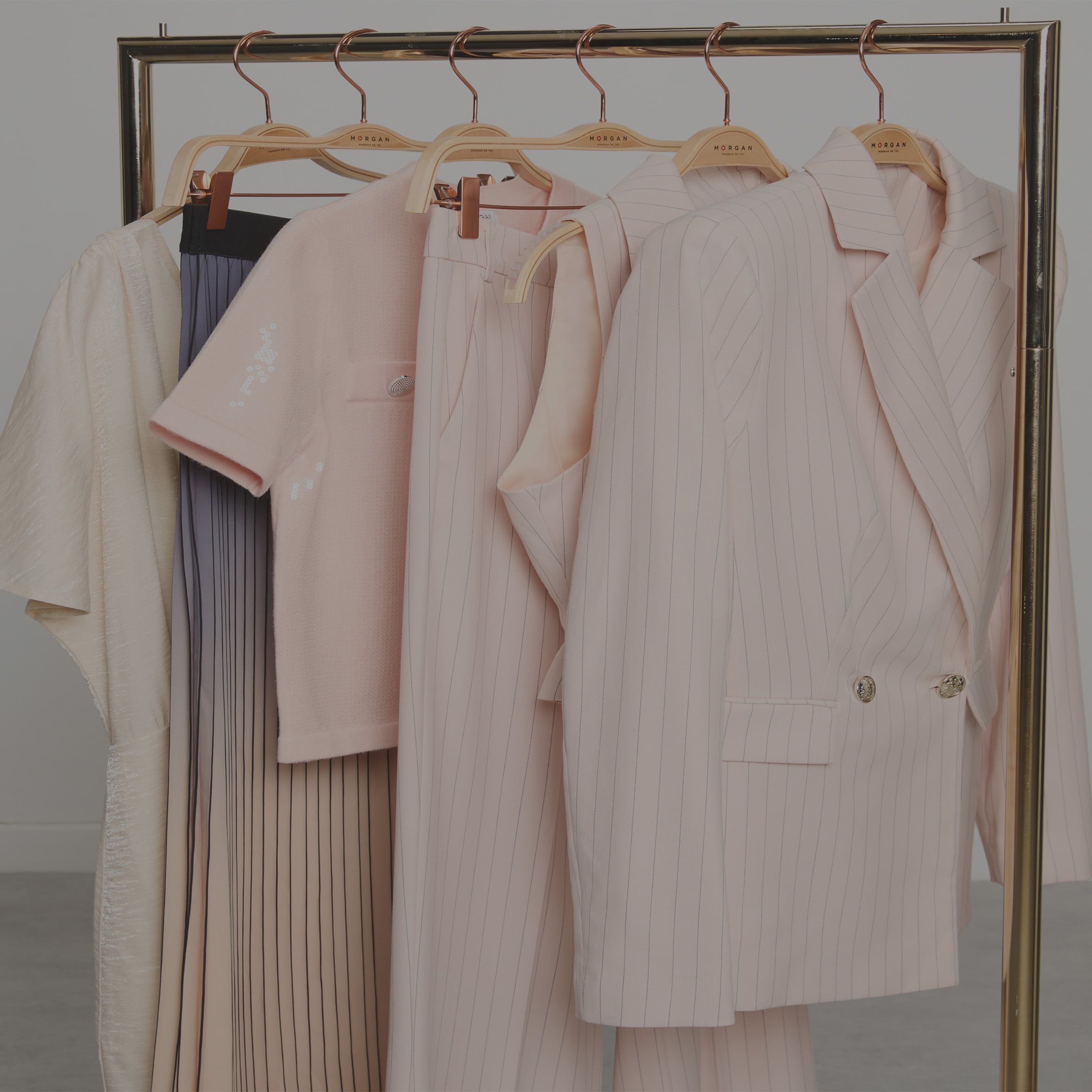How to create a capsule wardrobe